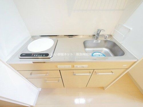 セレニテ新大阪弐番館のキッチン