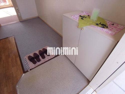 アニマート Iの玄関