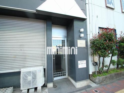 第一中央ビルディングの玄関