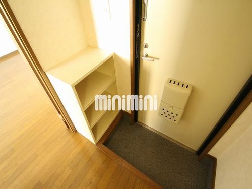 第一中央ビルディングの玄関