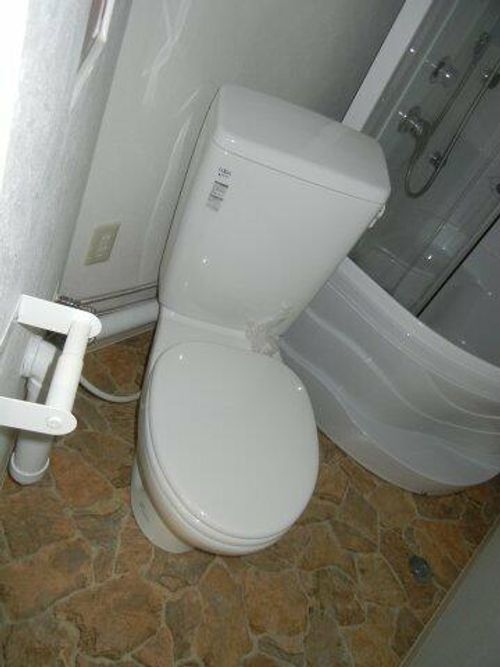 コレクション関目弐番館の内装