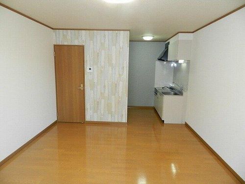 ラフィーネ知利別103の内装