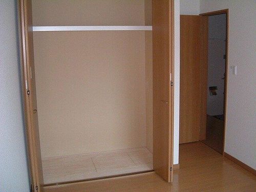 ラフィーネ知利別103の内装