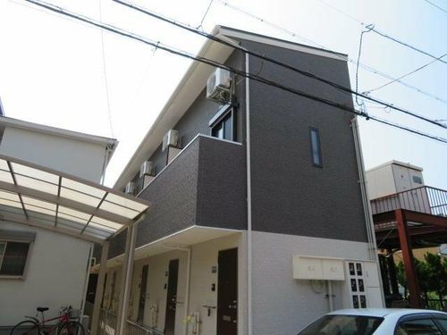 アースクエイク花塚の外観