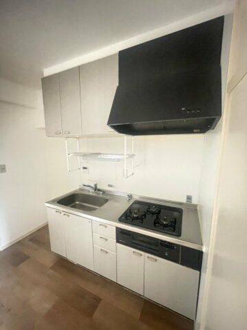 コスタレイ神戸三宮のキッチン