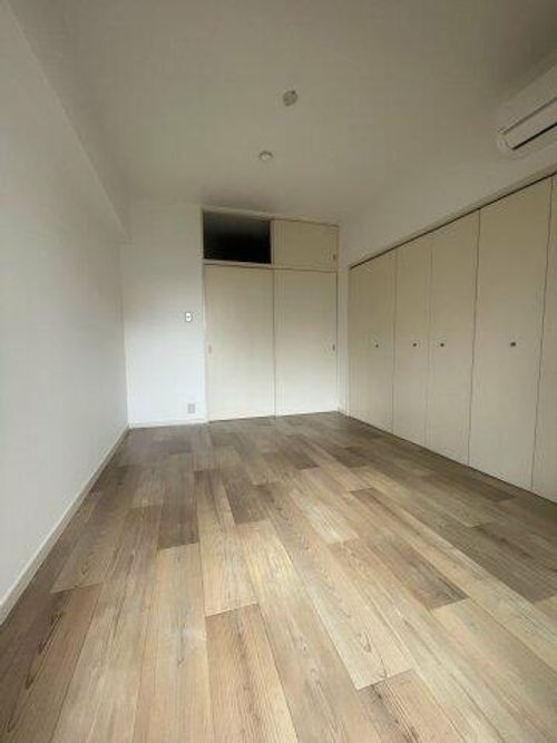 コスタレイ神戸三宮の内装