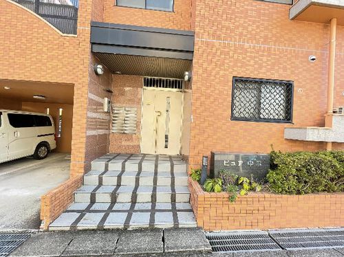 ピュア中平の玄関