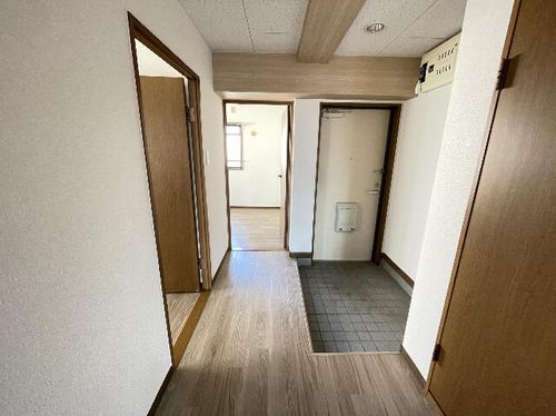 ピュア中平の玄関