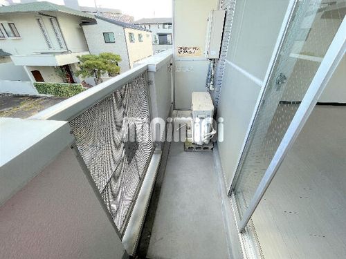 ピュアササキの内装