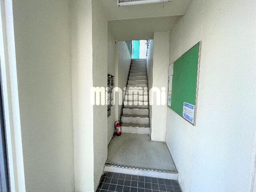 ピュアササキの玄関