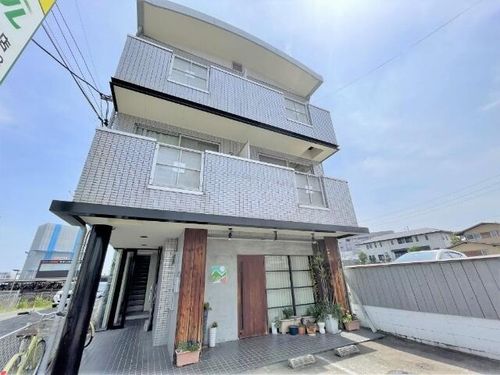 ピュアササキの外観