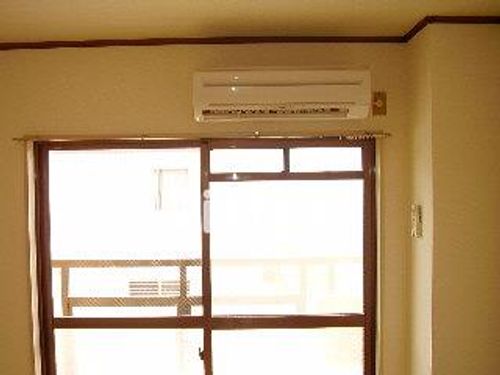 プラザコレージュの居間