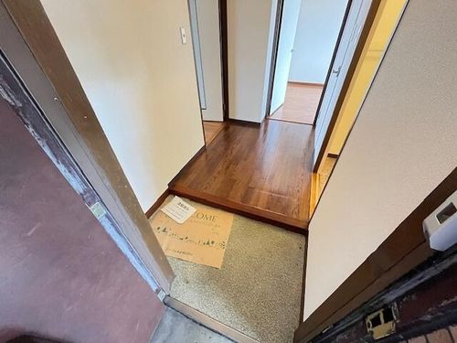 フロイデ小賀須の玄関