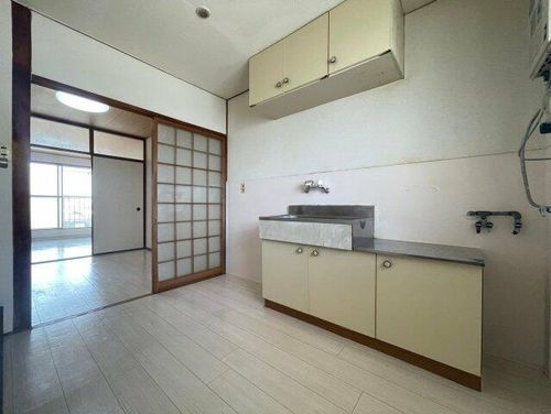 大阪府松原市立部5丁目(マンション)の賃貸物件の居間