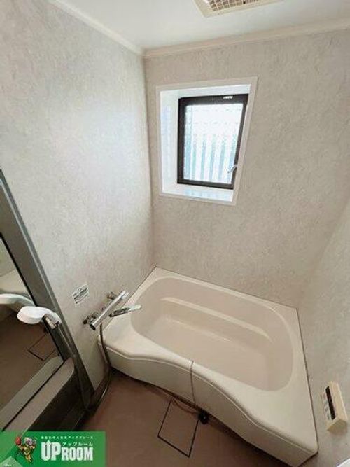 ディージービル小牧中央の風呂