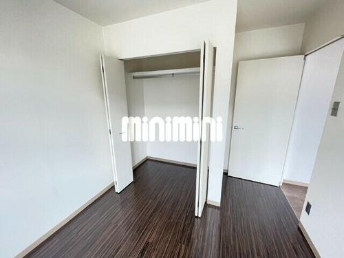 八幡マンションの内装