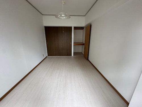 メゾンヨシザワの居間