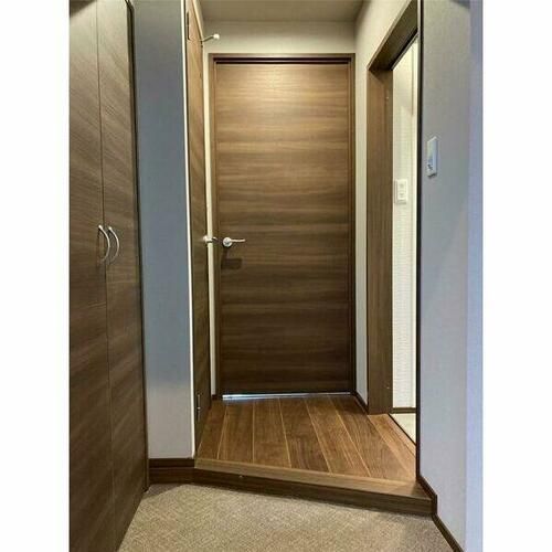 福岡県久留米市花畑2丁目(マンション)の賃貸物件の玄関