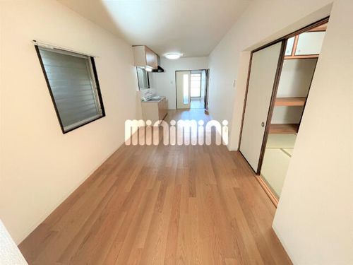 エクセル竹越の居間