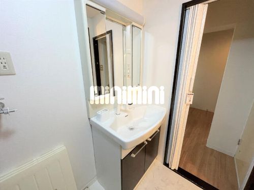 エクセル竹越の内装