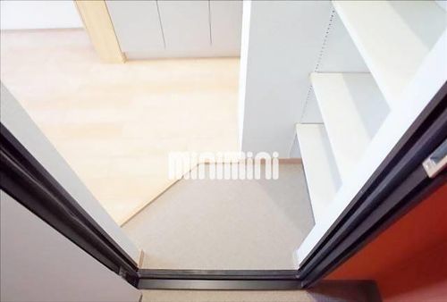 モジュールHの玄関