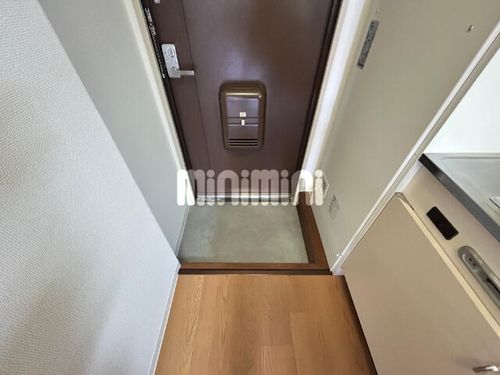 フレンズ西崎の玄関