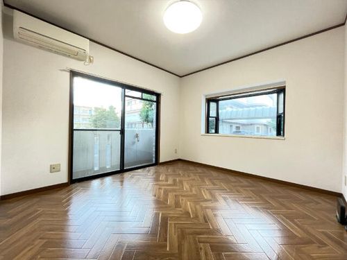 パークハイツ八田の居間