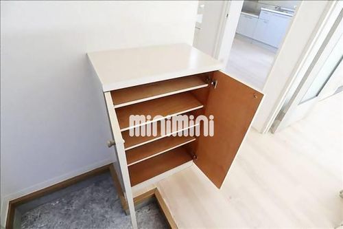 アネックス79の玄関