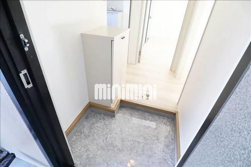 アネックス79の玄関