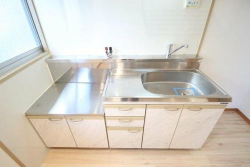 シャトープラムのキッチン