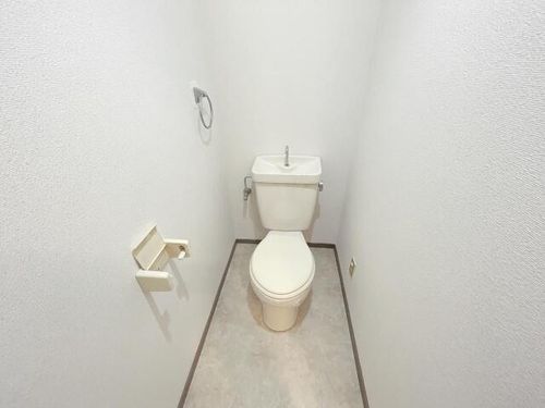 エステート徳重の内装