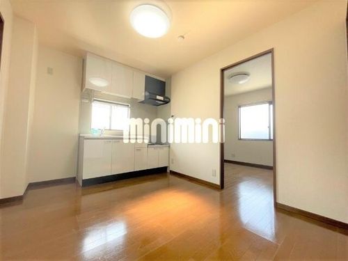 メゾンクレイドルの居間