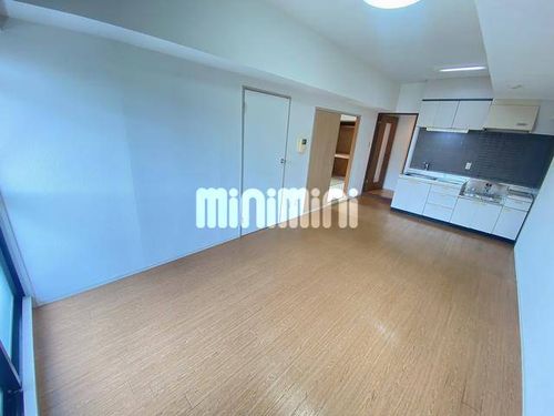 グランシャリオの居間