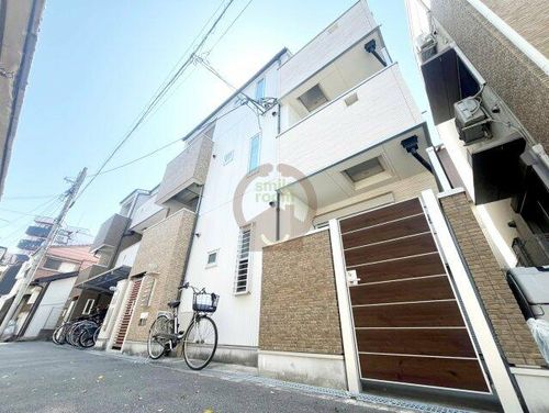 ブリリオ野田阪神の外観
