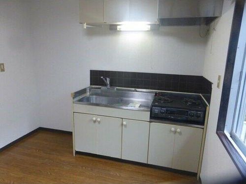 エステイト桐原のキッチン