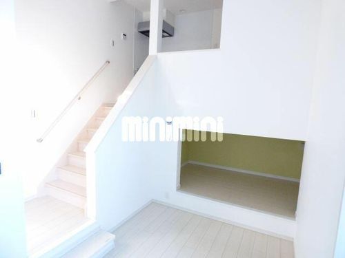 サンエイブリッジⅡの居間