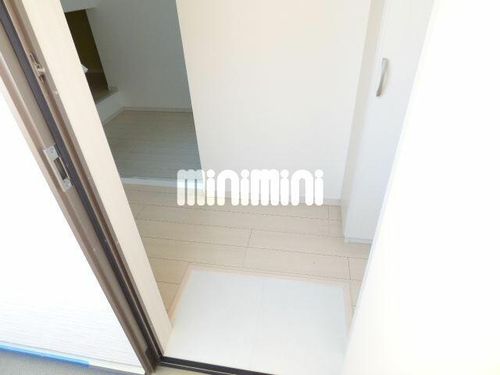 サンエイブリッジⅡの玄関