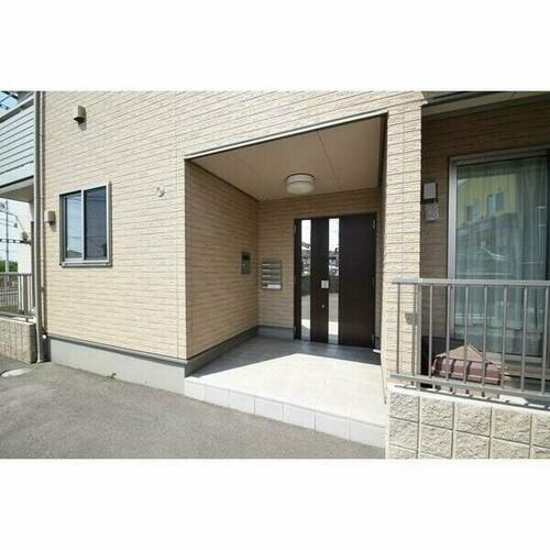 シャトー ミユの玄関