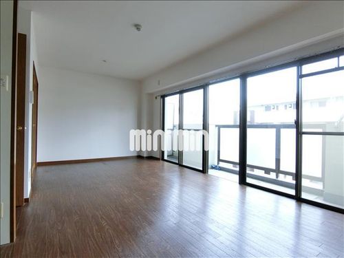 アスリート本郷の居間