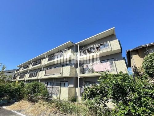 マンションマエダの外観