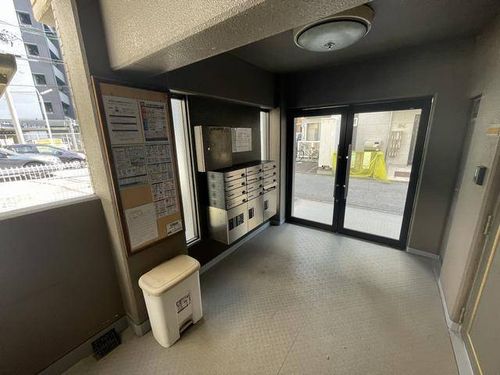 ロアールの玄関