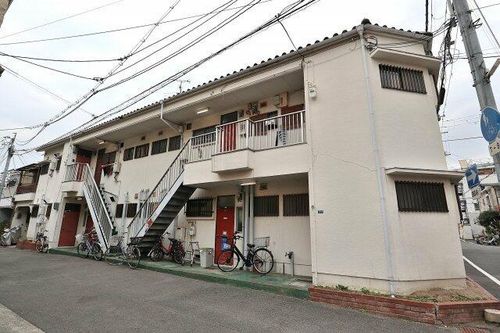 小川マンションの外観