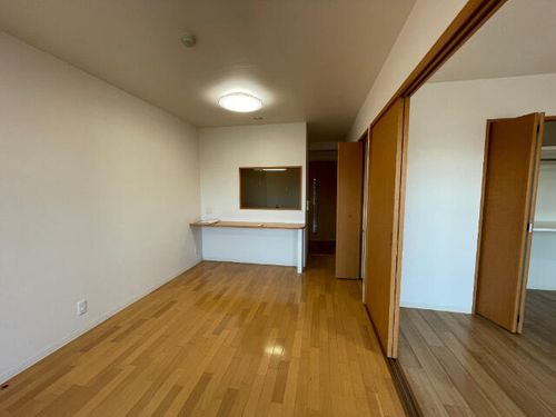 シャルマンの居間