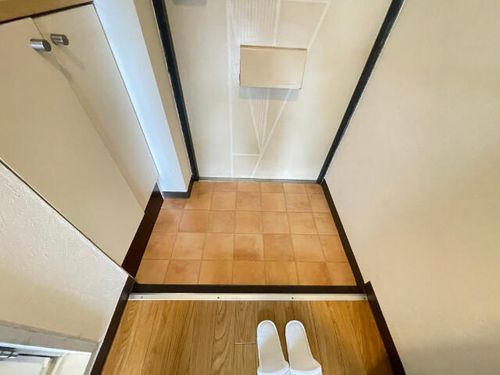 メゾン・ド・エトワールの玄関