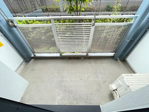 HAPPY FUN 八事石坂の内装