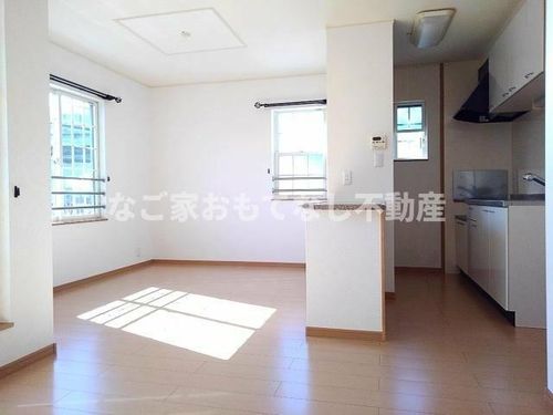 ヴィラ・グランシャリオの居間