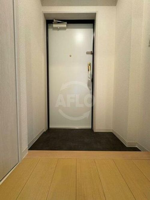 カルム共栄の玄関