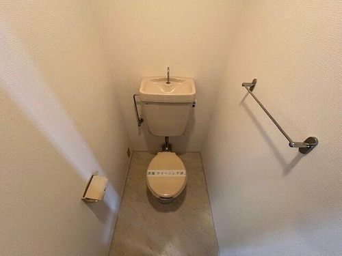 光明池サニーハイツの内装