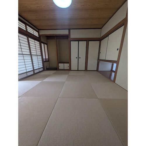京都府京都市左京区岩倉幡枝町(一戸建)の賃貸物件の居間