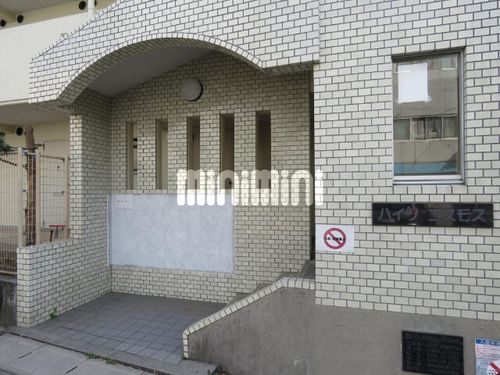 ハイツコスモスの玄関